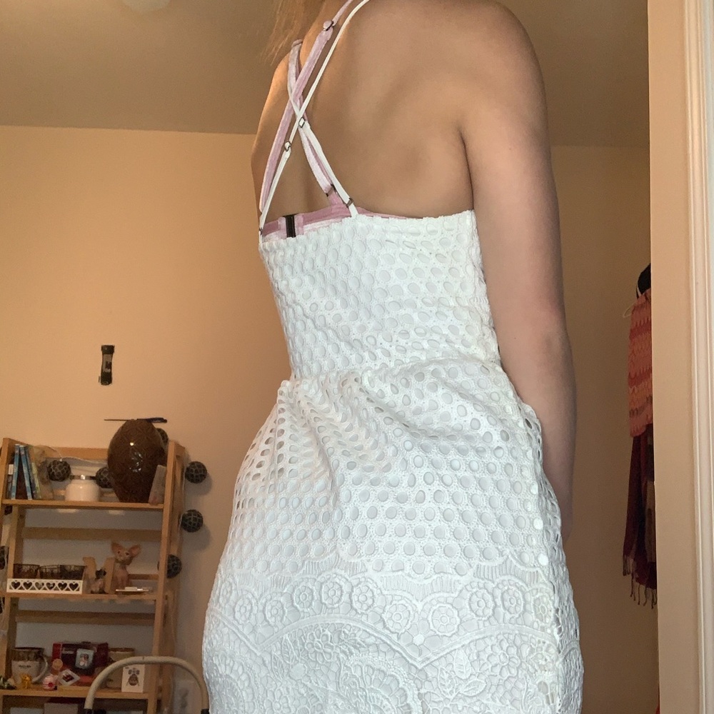 A&F WHITE DRESS - Picture 2 of 4